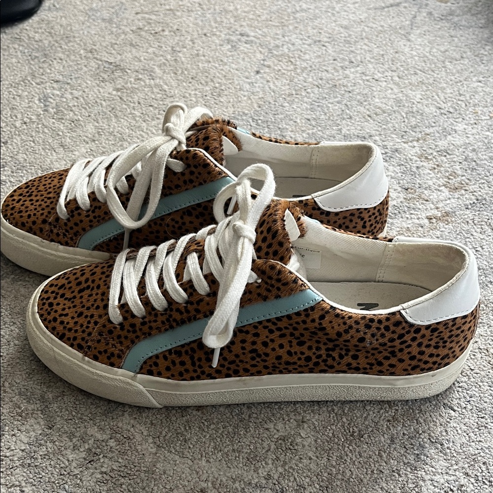Madewell Calf hairLeopard Print Sneakers with White and Blue Accents - Picture 3 of 5